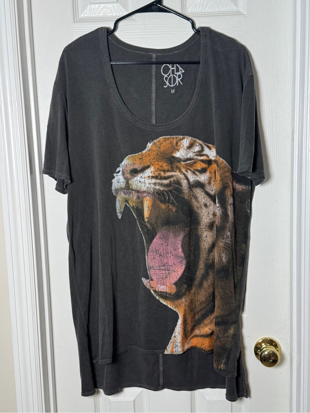 Chaser Jungle Cat Roaring Tiger Boxy Charcoal Graphic Tee M -TV Style